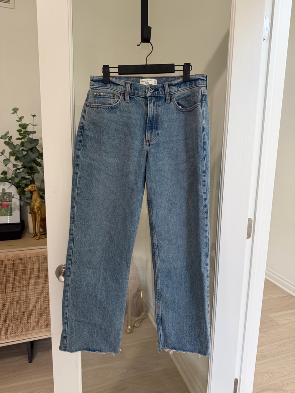 Abercrombie & Fitch The Baggy Low Rise Jeans 26 short curve love